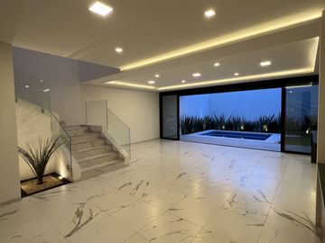 Casa Nueva e Inteligente con Alberca y 4 Rec. - Jardines de Delicias, Cuernavaca