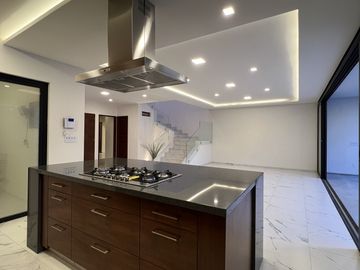 Casa Nueva e Inteligente con Alberca y 4 Rec. - Jardines de Delicias, Cuernavaca