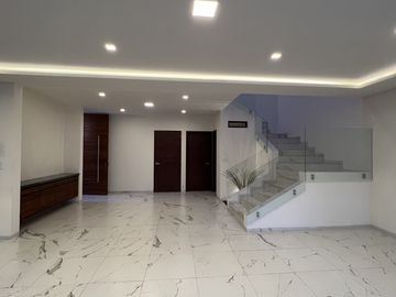 Casa Nueva e Inteligente con Alberca y 4 Rec. - Jardines de Delicias, Cuernavaca