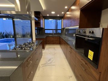 Casa Nueva e Inteligente con Alberca y 4 Rec. - Jardines de Delicias, Cuernavaca
