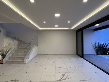 Casa Nueva e Inteligente con Alberca y 4 Rec. - Jardines de Delicias, Cuernavaca