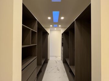 Casa Nueva e Inteligente con Alberca y 4 Rec. - Jardines de Delicias, Cuernavaca