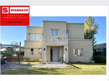 Venta, moderna casa en el Barrio de los Talas - Canning