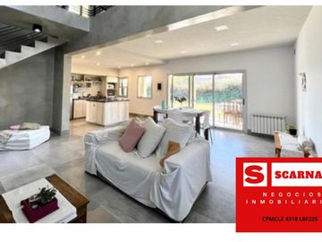 Venta, moderna casa en el Barrio de los Talas - Canning