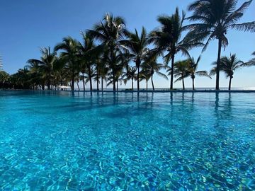 La Isla Residences