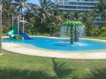 La Isla Residences