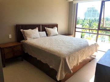 La Isla Residences