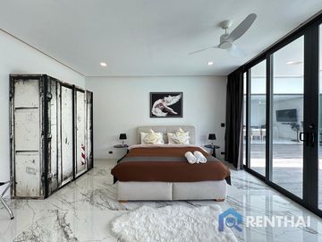 Luxury Pool Villa in Bangsare  Pattaya