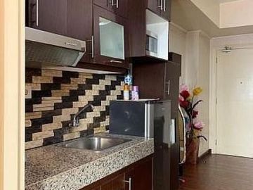 JUAL Apartemen Cosmo Terrace 1BR Furnish lantai 18 siap huni!