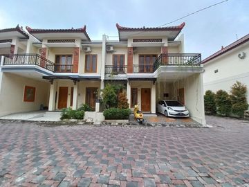 RUMAH CANTIK 2 LANTAI SIAP HUNI DI JOGJA KOTA