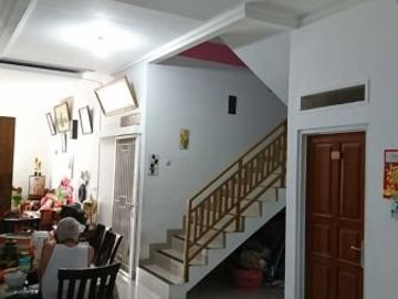 DIJUAL RUMAH SECOND MEWAH DI CIMANGGIS, DEPOK