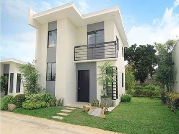 House For Sale Near Makati, BGC, Ortigas Center Eastwood Filinvest Corporate City – Amaia Scapes Rizal
