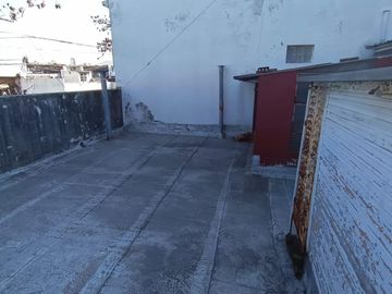 Exc L/pio 8.66x 10.56 Esquina Y Local San Nicolas 1500 Villa Del Parque