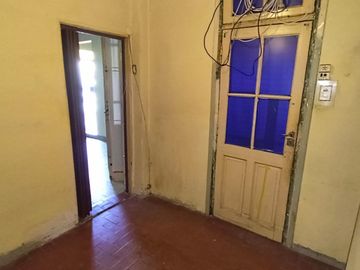 Exc L/pio 8.66x 10.56 Esquina Y Local San Nicolas 1500 Villa Del Parque
