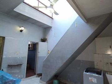 Exc L/pio 8.66x 10.56 Esquina Y Local San Nicolas 1500 Villa Del Parque