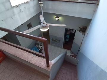 Exc L/pio 8.66x 10.56 Esquina Y Local San Nicolas 1500 Villa Del Parque