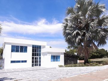 casa en venta en condominio campestre el peñon. Cod V6112