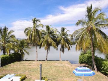 casa en venta en condominio campestre el peñon. Cod V6112