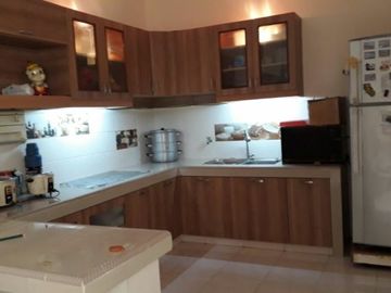 Rumah 2,5 Lantai di Cluster Aralia Harapan Indah Bekasi