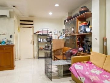 DIJUAL RUMAH SIAP HUNI DI KOMPLEK WALIKOTA KELAPA GADING