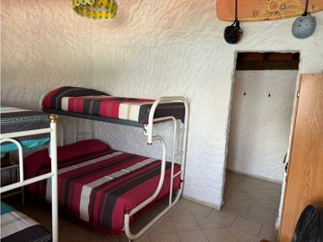 CASA EN VENTA A ORILLA DEL LAGO 