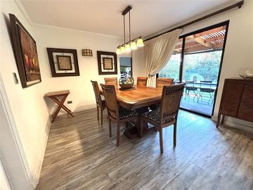 Casa en Venta en Condominio Sector Mall Sport 5 Dormitorios