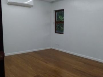 4 BEDROOM 4-STOREY SINGLE-ATTACHED ALPHA RIDGE EXECUTIVE