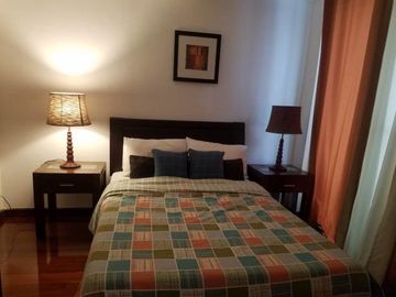 Fully Furnished 1 BR Condo for Sale in IT Park, Cebu City with balcony