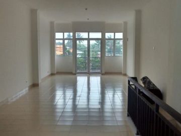 Ruko 2 lantai pinggir jalan cinere siap pakai
