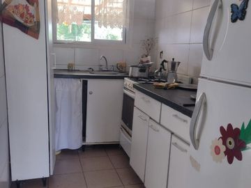 LATORRE PROP. VENDE CASA DE 4 AMB EN BARRIO LAS MARGARITAS