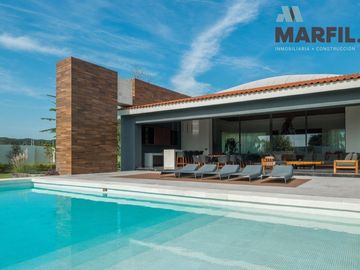Espectacular Casa en Venta ideal para Hotel Boutique al Norte de Colima