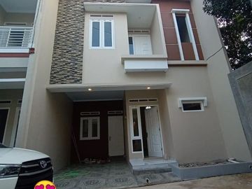 Rumah 2 lantai dekat tol sawangan 950 jt di mampang depok