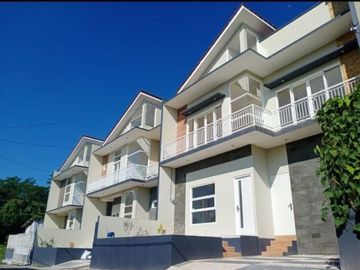 Rumah di jual murah berkonsep villa