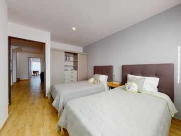 Casa con Roof Garden en Zibatá (276 Mts. M² Constr.)