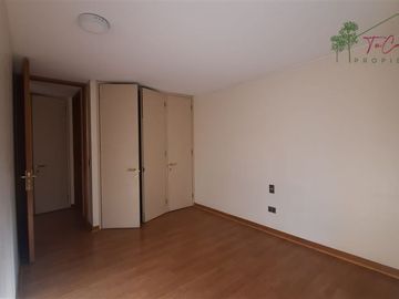 Departamento en Venta en Presidente Riesco - Metro Alcántara