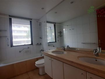 Departamento en Venta en Presidente Riesco - Metro Alcántara