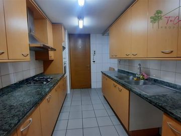 Departamento en Venta en Presidente Riesco - Metro Alcántara