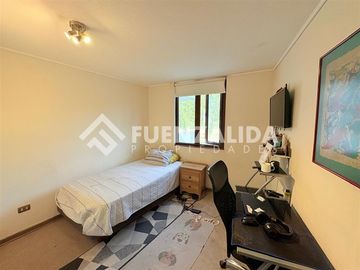 Depto en venta de 3 dorm. en Hacienda de Macul, Peñalolén