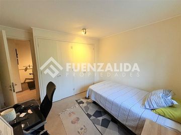 Depto en venta de 3 dorm. en Hacienda de Macul, Peñalolén