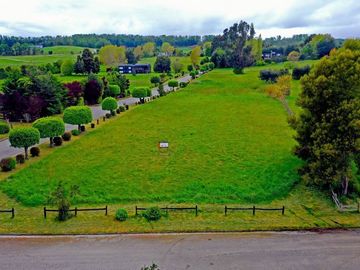 Terreno en Condominio San Andrés, frente al Lago Ranco
