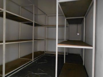 bodega en arriendo en las flores. Cod A1540