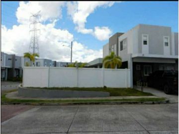 CASA EN PH AUGUSTA PASEO DEL NORTE BRISAS DEL GOLF 3REC 2B    275M2