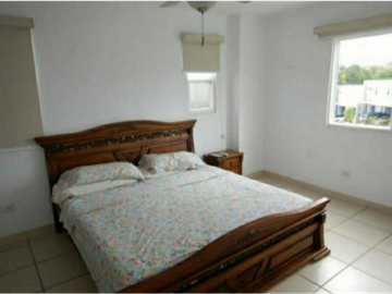 CASA EN PH AUGUSTA PASEO DEL NORTE BRISAS DEL GOLF 3REC 2B    275M2