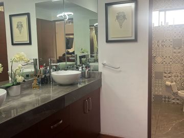 Excelente Casa en Venta en Miravalle