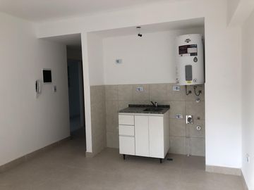 VENTA • VILLA LURO • AV. RIVADAVIA 9615 • MONOAMBIENTE • APTO PROFESIONAL • A ESTRENAR