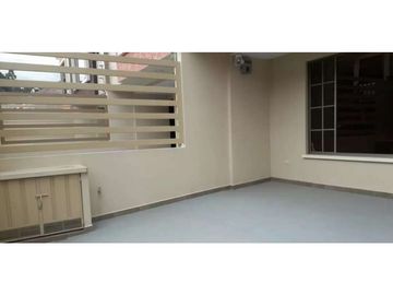 casas por estrenar en venta sector control sur baños yanuncay modernas de 3 pisos