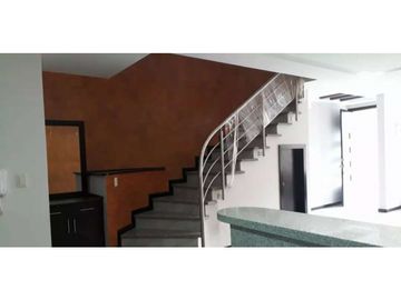 casas por estrenar en venta sector control sur baños yanuncay modernas de 3 pisos