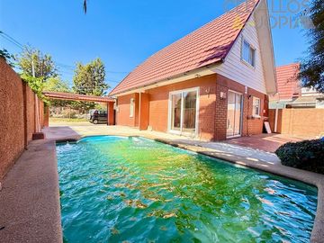 Casa en venta de 3 dorm. en Villa Alemana