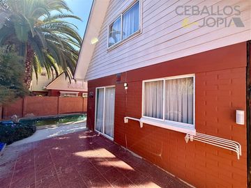 Casa en venta de 3 dorm. en Villa Alemana