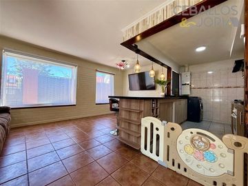 Casa en venta de 3 dorm. en Villa Alemana